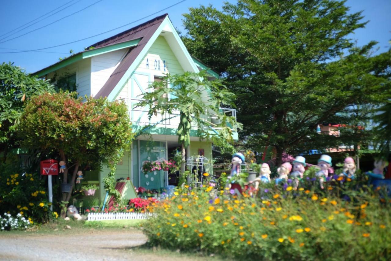 A Houses Homestay Nakhonratchasima Екстериор снимка