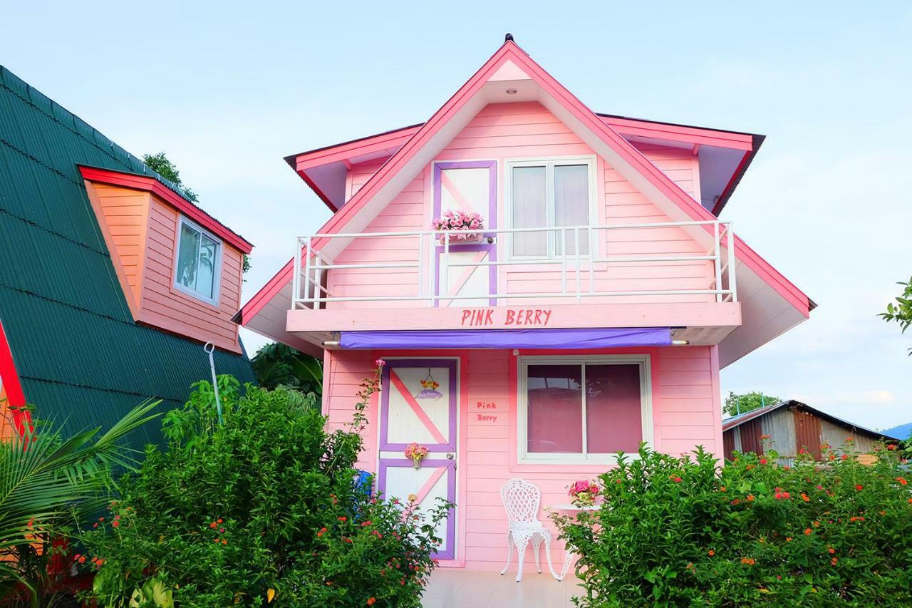 A Houses Homestay Nakhonratchasima Екстериор снимка