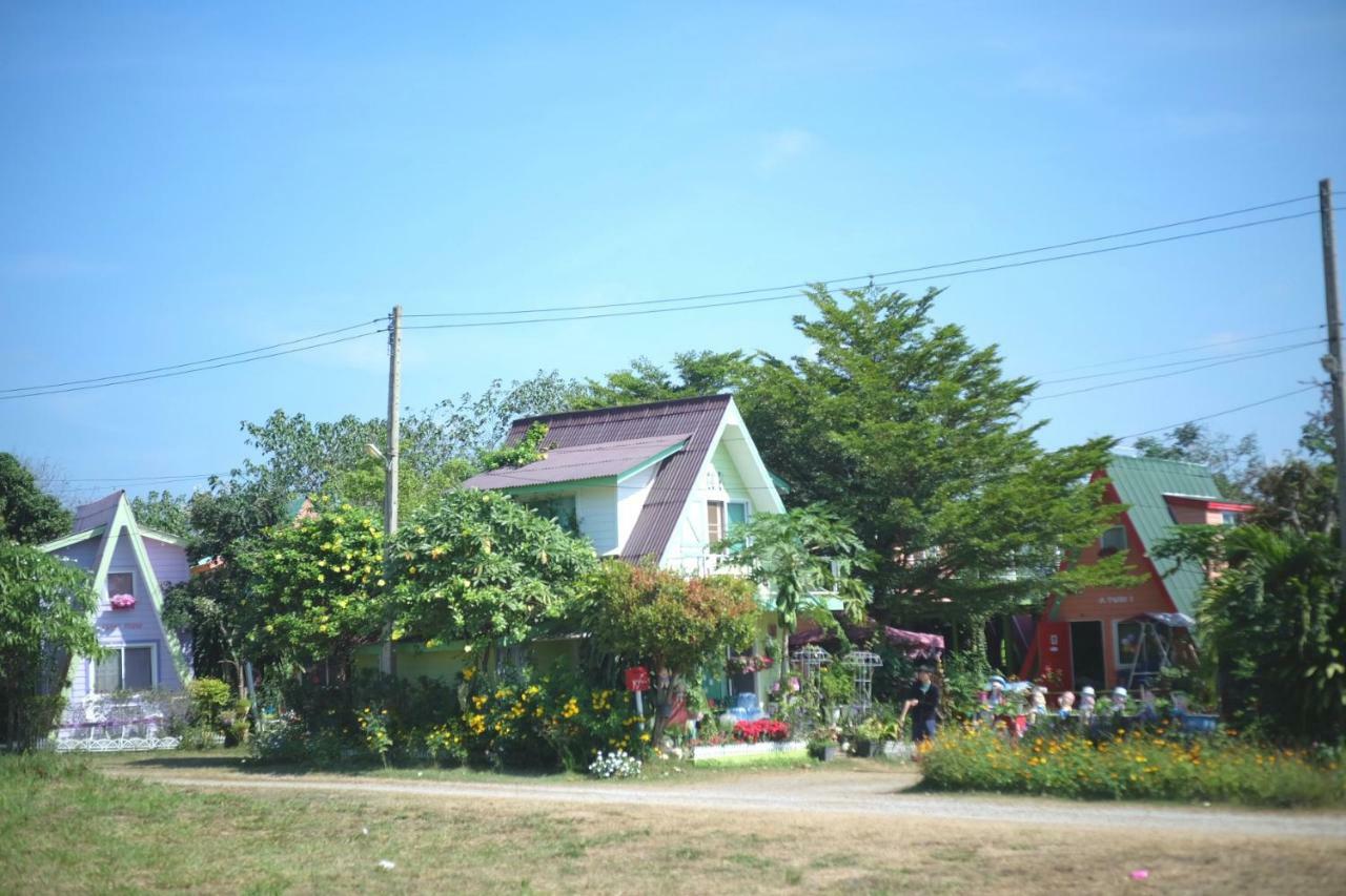 A Houses Homestay Nakhonratchasima Екстериор снимка