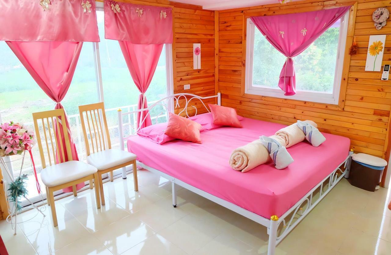 A Houses Homestay Nakhonratchasima Екстериор снимка